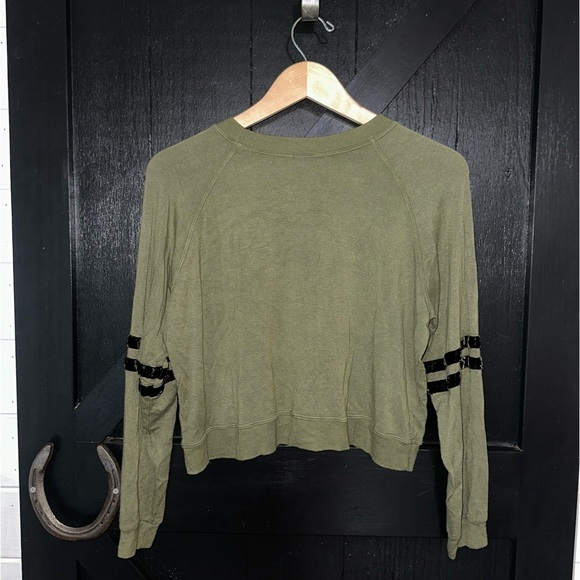 LVHR Revolve Sabina Crop Soft Micro Modal French Terry Raglan Sweatshirt Olive S - Picture 10 of 12